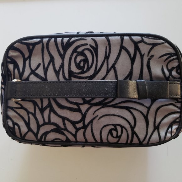 Lancome Starter Kit with Makeup Bag - Picture 2 of 6